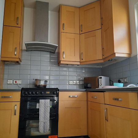 Big Room With Free Parking London Exteriör bild